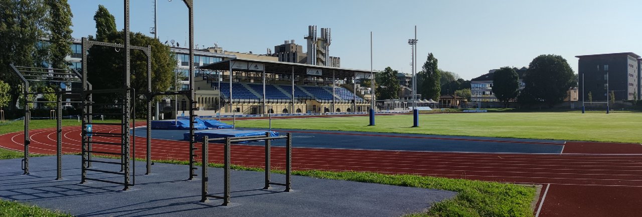 Spazio esterno del centro sportivo Giuriati class=